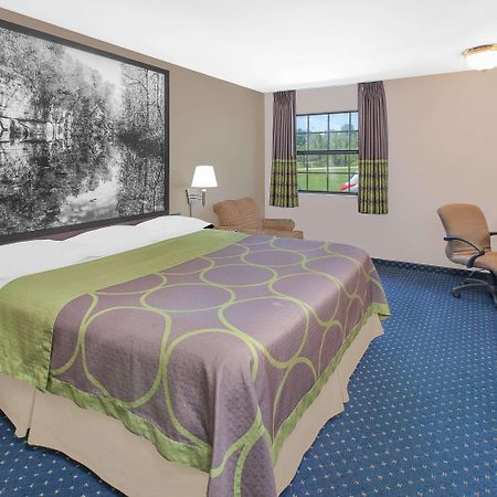 Super 8 By Wyndham Lowell/Bentonville/Rogers Area Exteriér fotografie