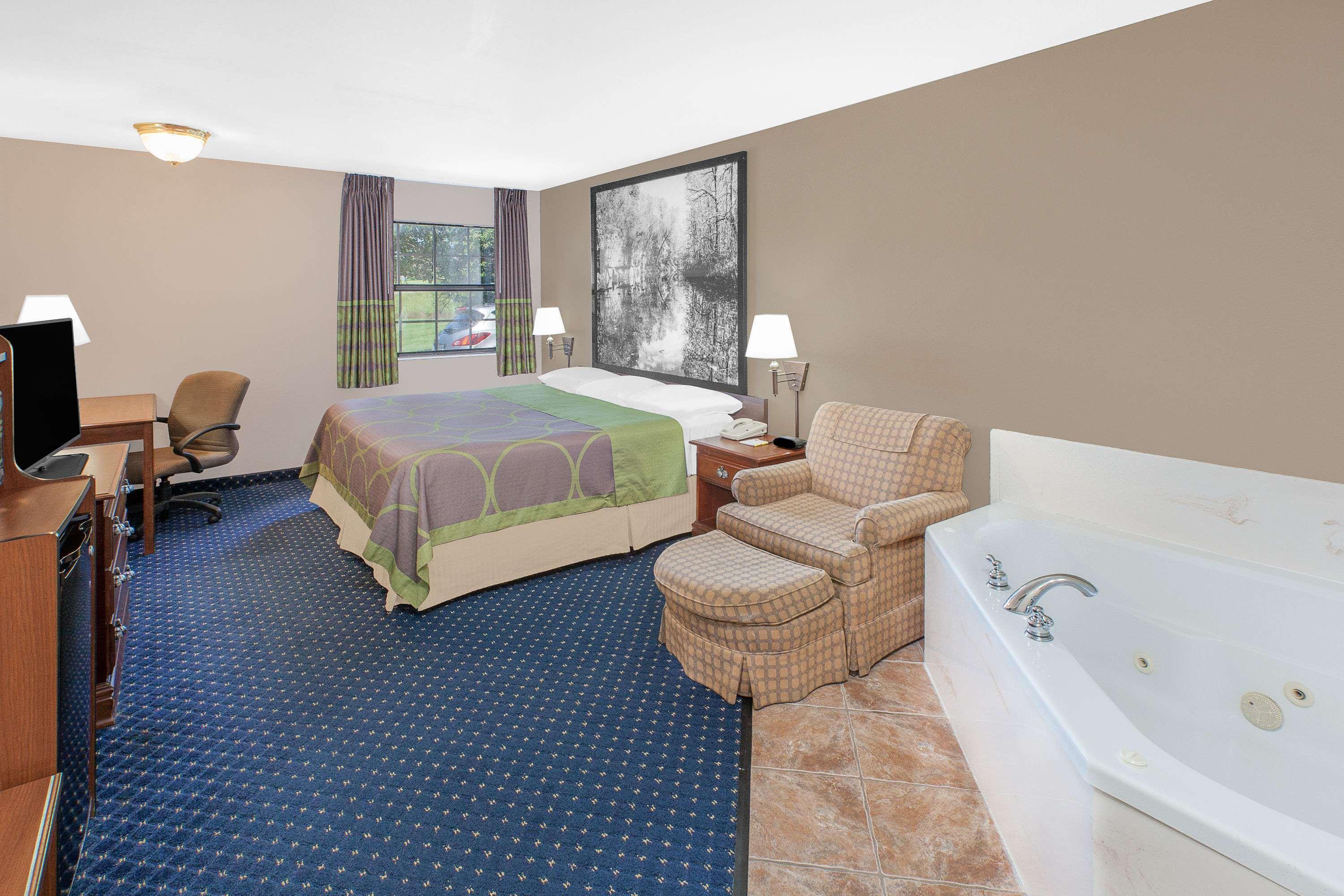 Super 8 By Wyndham Lowell/Bentonville/Rogers Area Exteriér fotografie